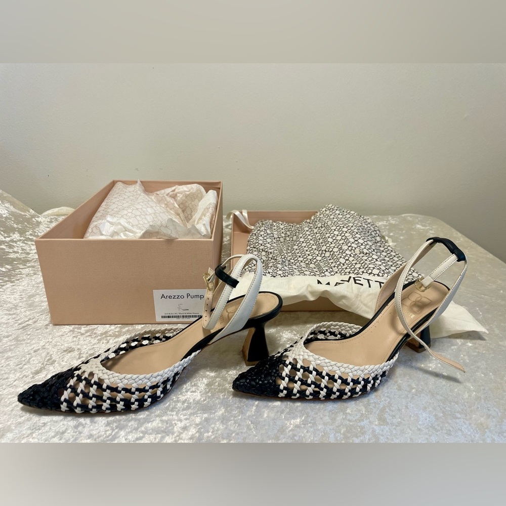 Mavette Arezzo Pump in black and white woven leather, size 8